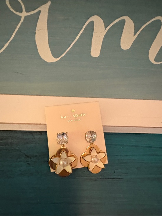 kate spade Jewelry - kate spade Gold and White Flower Drop Earrings with Clear Stone Studs